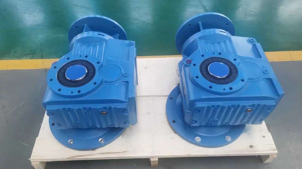 双速齿轮减速机 KAF77牵引机减速箱